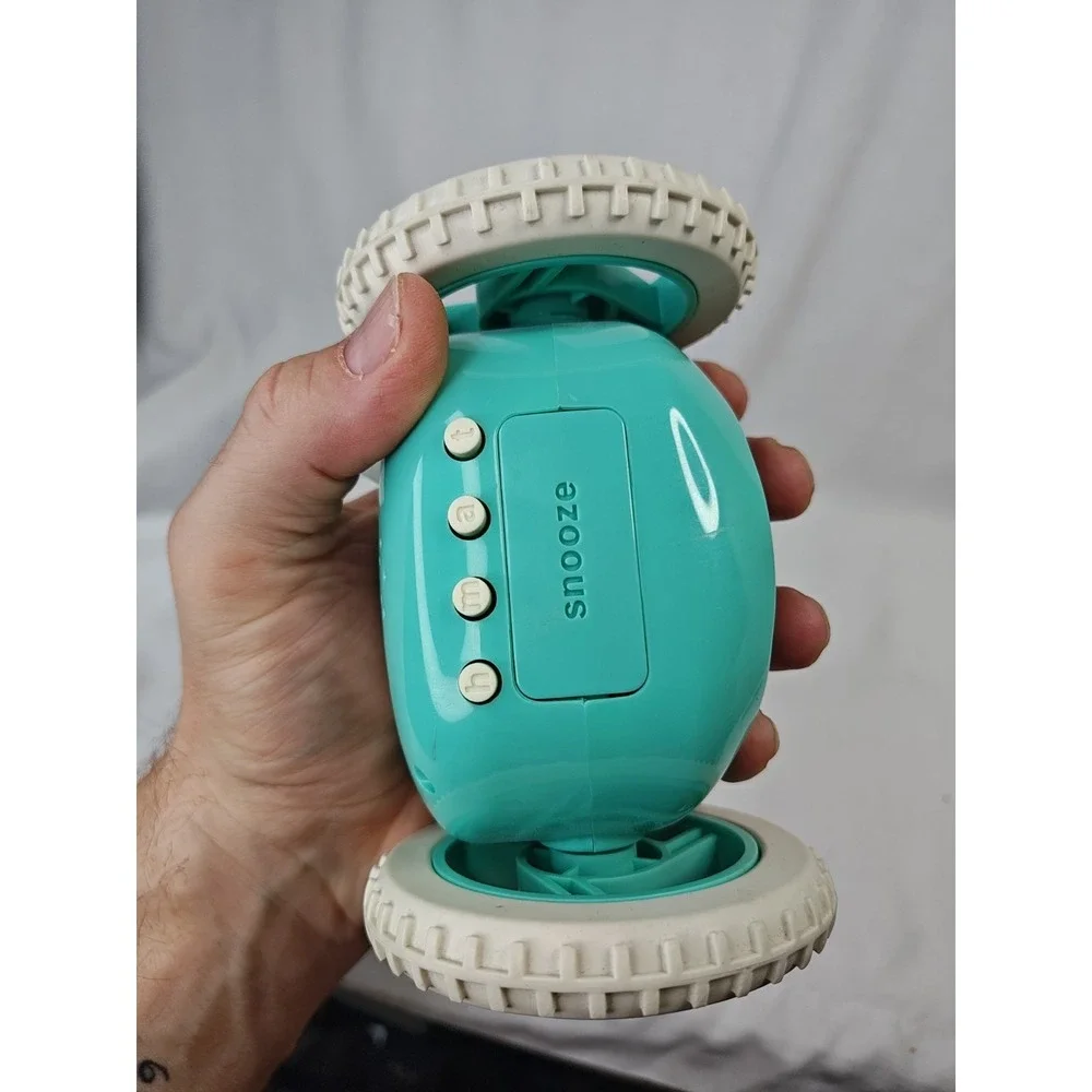 Robot Clocky Alarm Clock Aqua Tested works great! Fun Gift Obnoxious Wake up